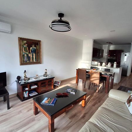 Apartamento Frente A La Playa Piso 2 エステポナ エクステリア 写真