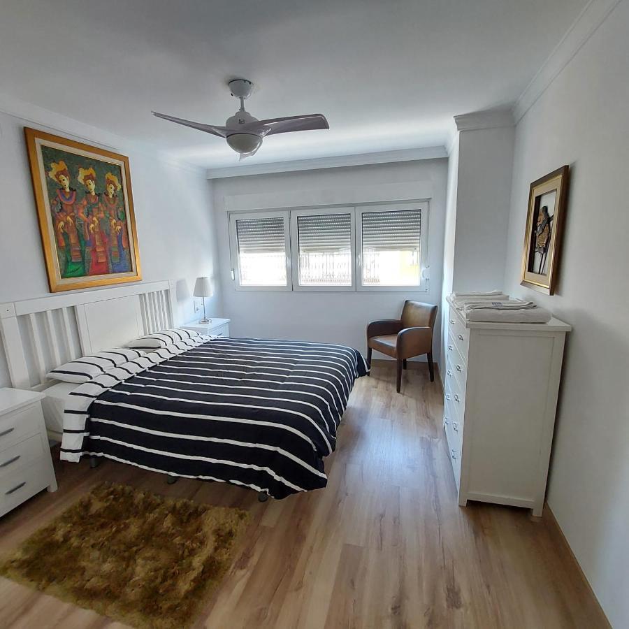 Apartamento Frente A La Playa Piso 2 エステポナ エクステリア 写真